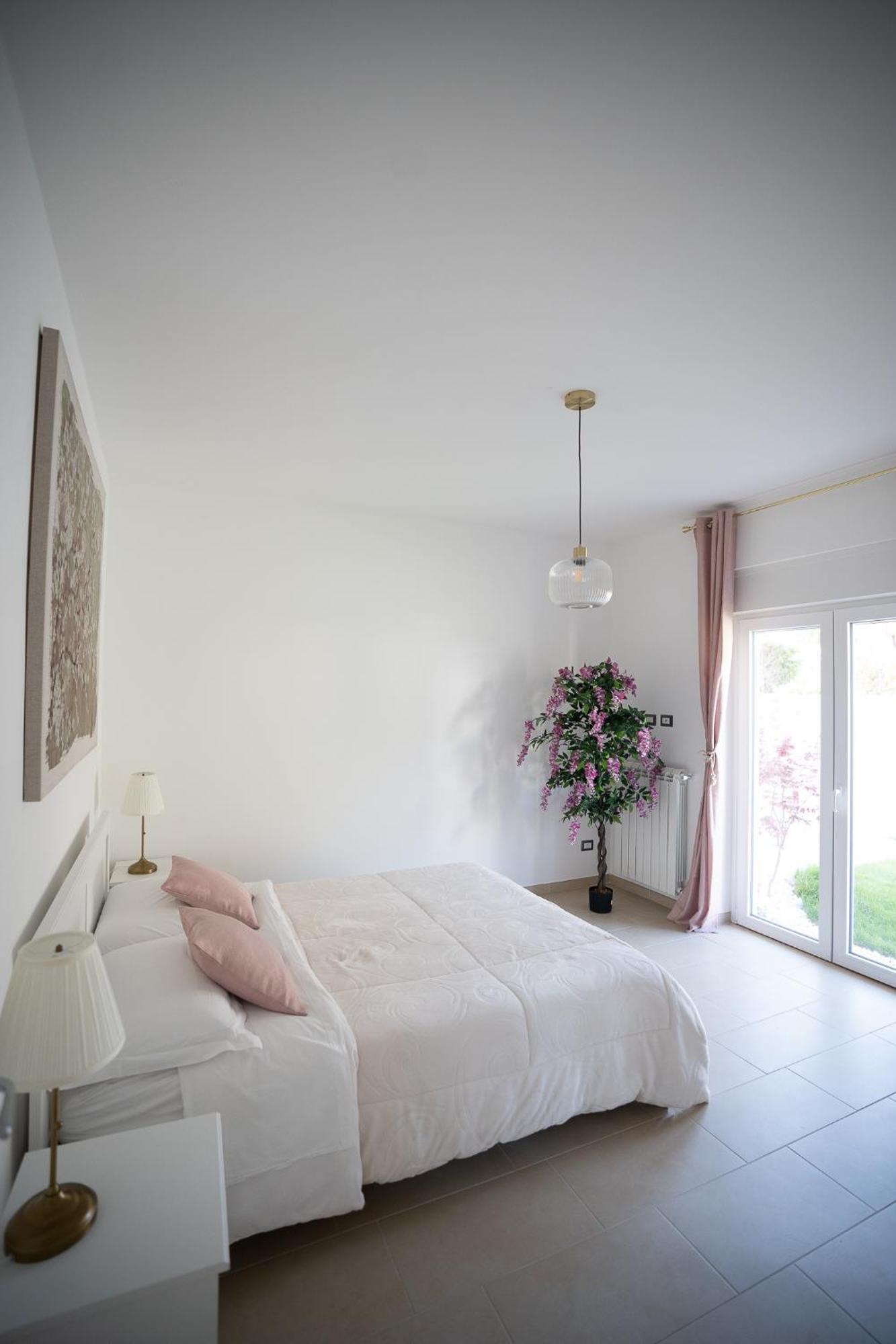 Airport Noa Modern Home Fiumicino Room photo